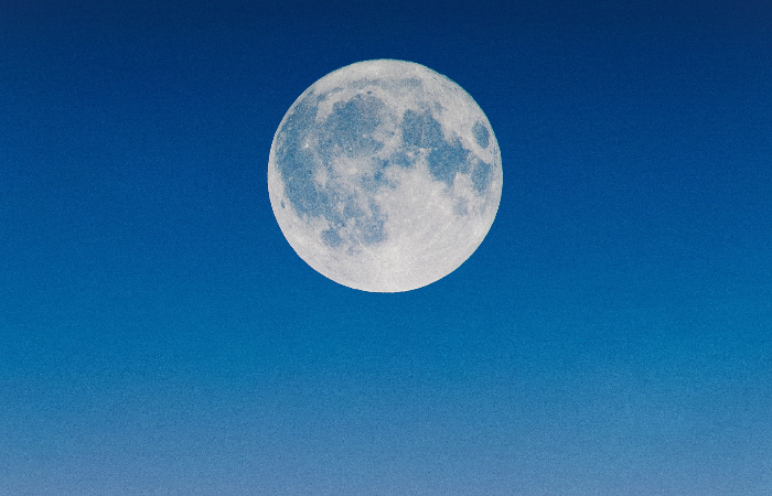 Super-moon