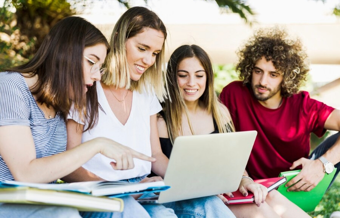 How to pick a college