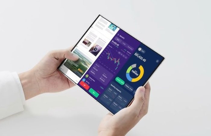 Tecno Phantom Ultimate 2 foldable phone